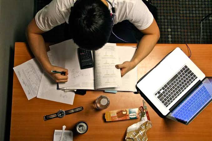 Dicas de estudos para o mercado financeiro: Como se preparar para o sucesso